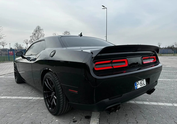 Dodge Challenger cena 235000 przebieg: 9000, rok produkcji 2021 z Września małe 254